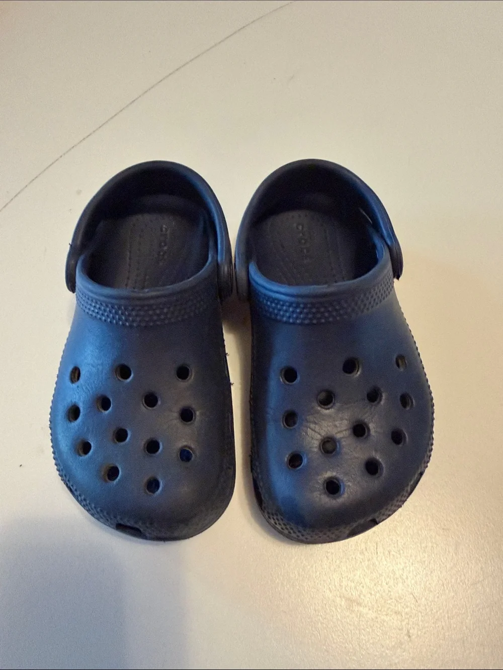 CROCS Toddler rubber water/play shoes. Size C9. Fair condition.